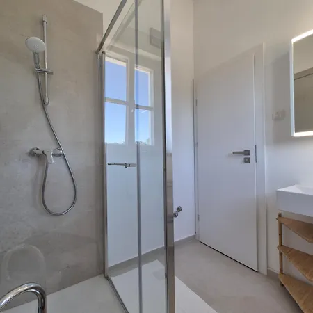 펜션 Brand New House, 15 Min Away From Rovinj *