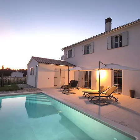 Brand New House, 15 Min Away From Rovinj Сasa de vacaciones *