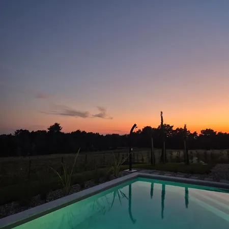 Сasa de vacaciones Brand New House, 15 Min Away From Rovinj *