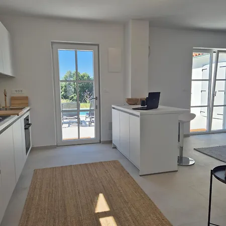 Semesterbostad Brand New House, 15 Min Away From Rovinj *