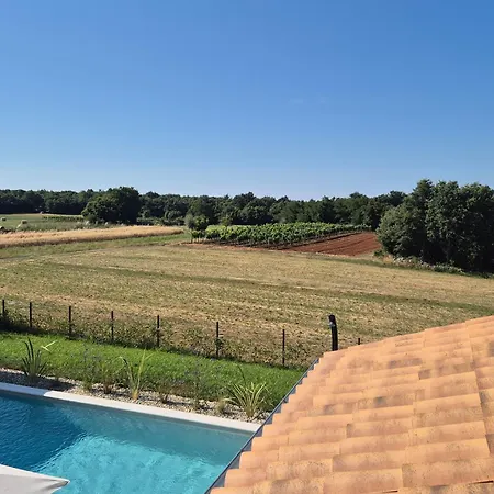 Brand New House, 15 Min Away From Rovinj