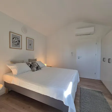 Brand New House, 15 Min Away From Rovinj * Pifari