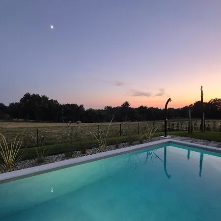 Brand New House, 15 Min Away From Rovinj * Pifari
